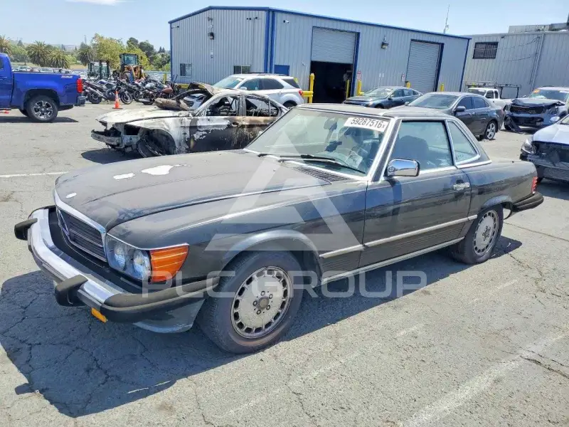 1989 Mercedes Benz 560 photo