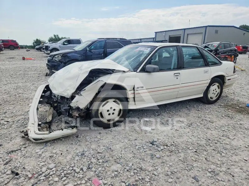 1990 Pontiac GRAND PRIX photo