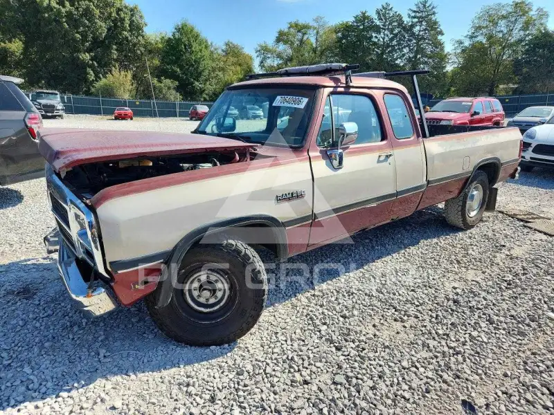 1992 Dodge D series photo