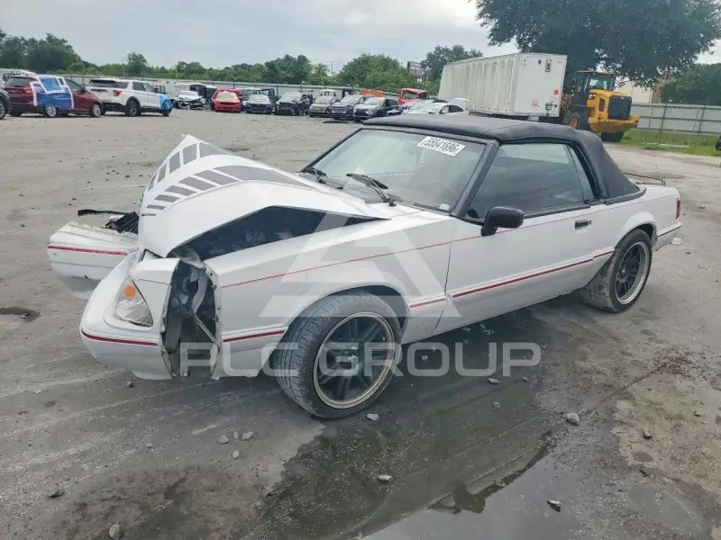 1992 Ford MUSTANG photo