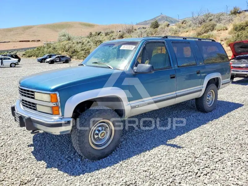 1993 Chevrolet Suburan photo