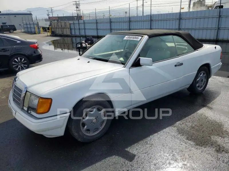 1993 Mercedes Benz E 300 фото