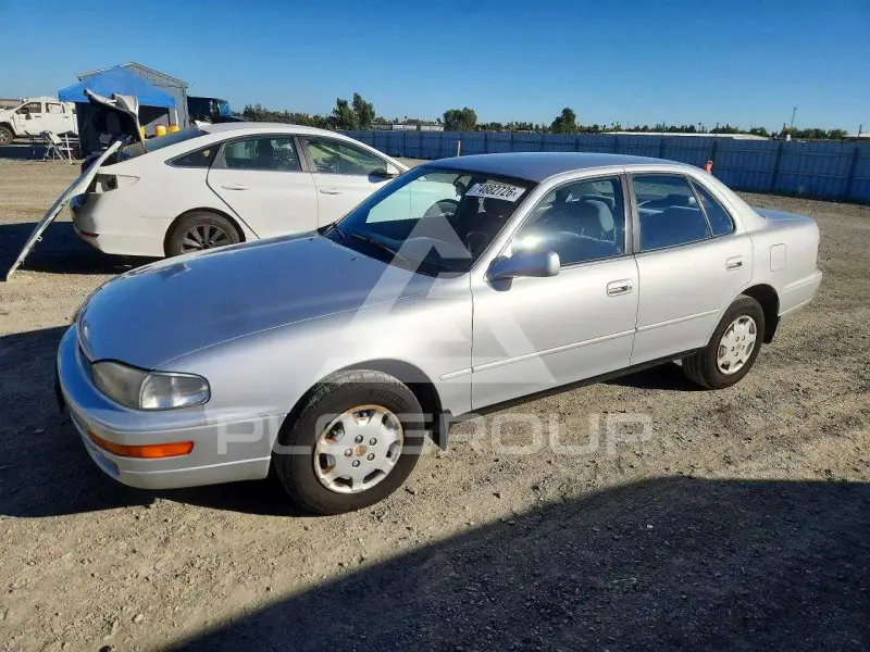 1993 Toyota CAMRY photo