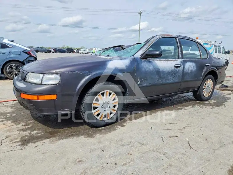1995 Nissan MAXIMA photo