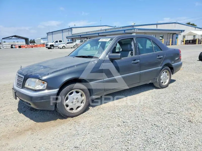 1995 Mercedes Benz C-Class photo
