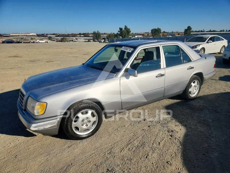 1995 Mercedes Benz E-Class фото