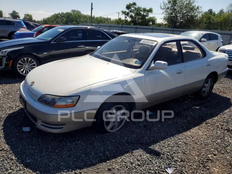 1995 Lexus ES300 photo