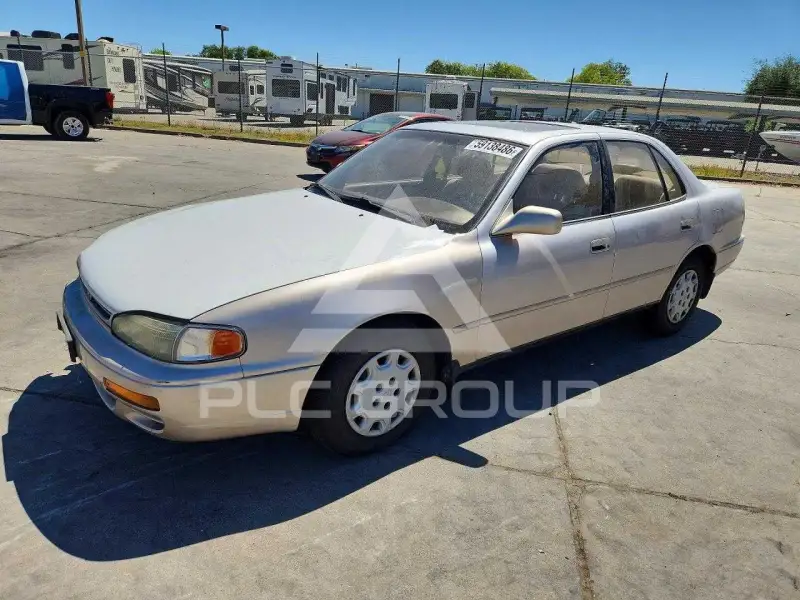 1995 Toyota CAMRY photo