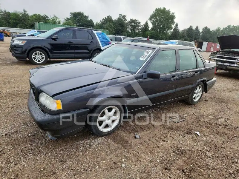 1996 Volvo 850 photo