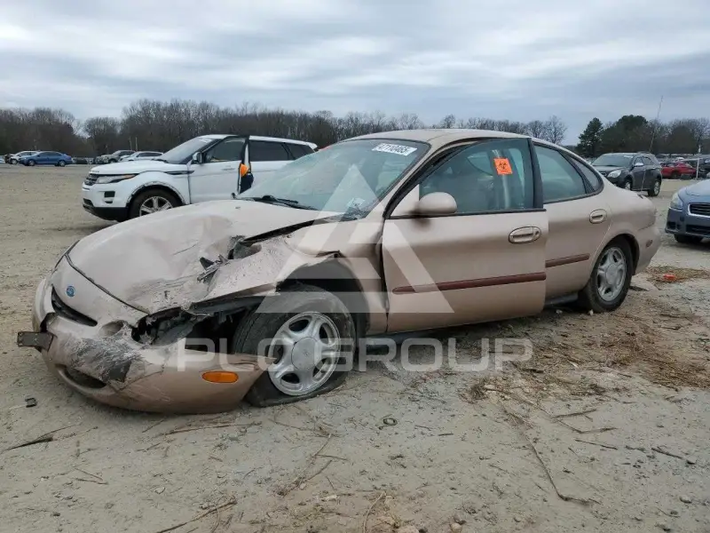 1996 Ford TAURUS photo