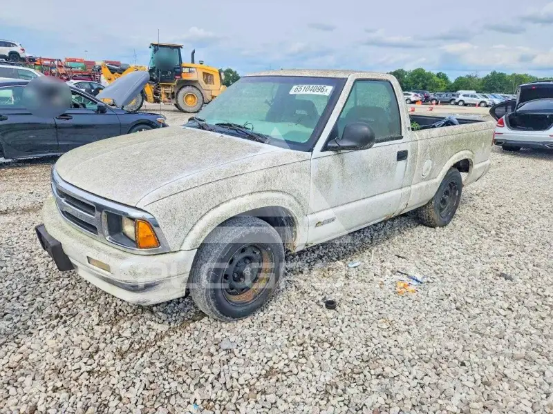 1997 Chevrolet S10 photo