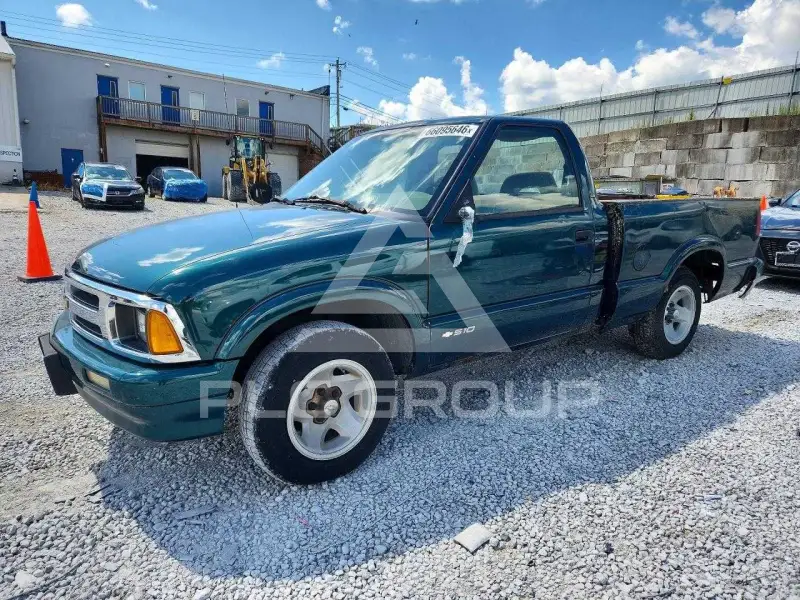 1997 Chevrolet S10 photo