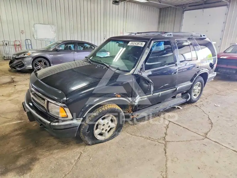 1997 Chevrolet Blazer photo