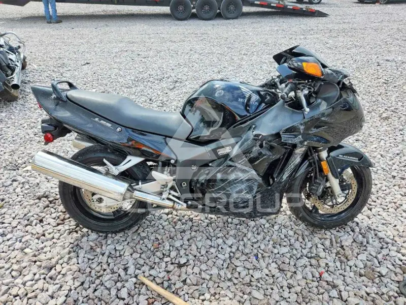 1997 Honda CBR photo