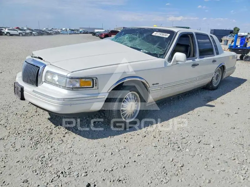 1997 Lincoln Town фото
