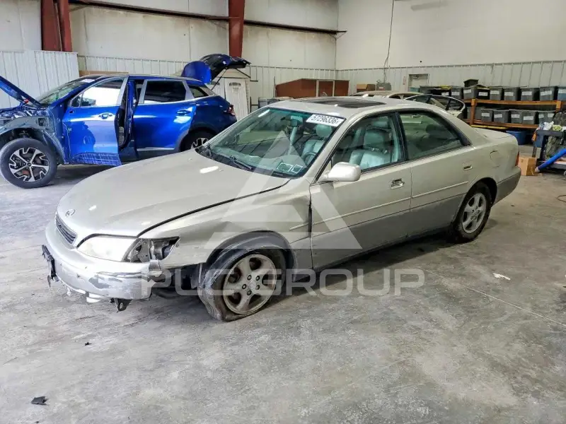 1997 Lexus ES300 photo