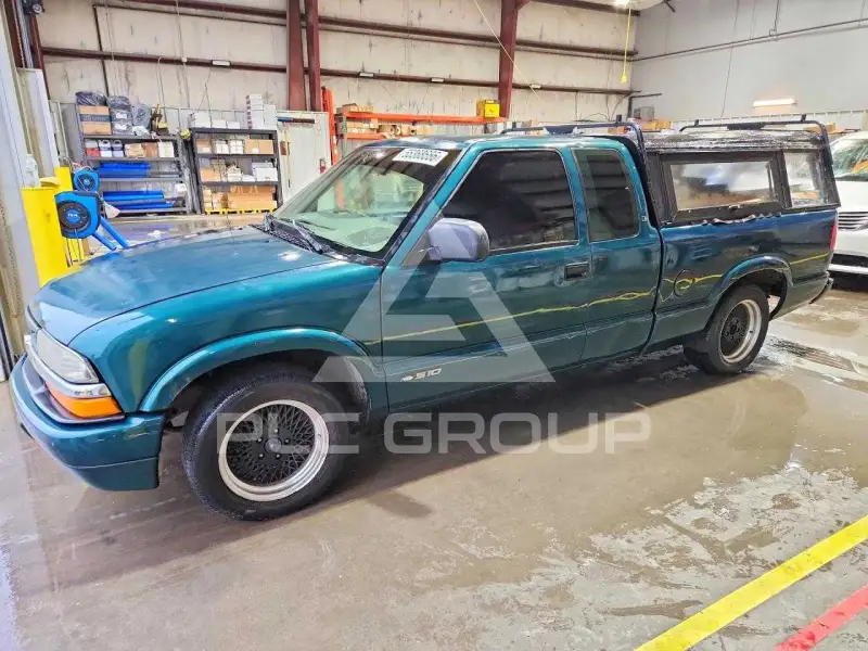 1998 Chevrolet S10 photo