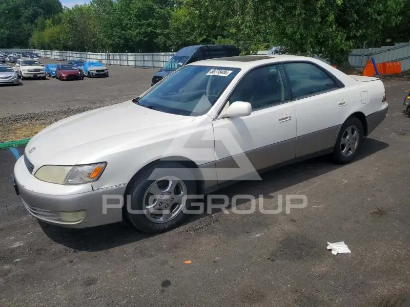 1998 Lexus ES300 photo