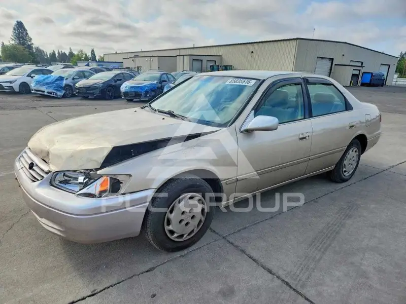 1998 Toyota CAMRY фото
