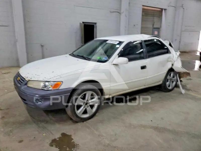 1998 Toyota CAMRY фото