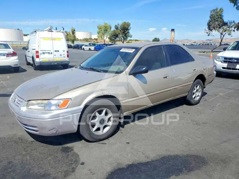 1998 Toyota CAMRY фото