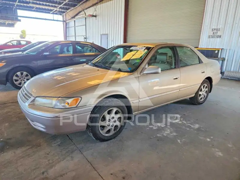 1998 Toyota CAMRY фото