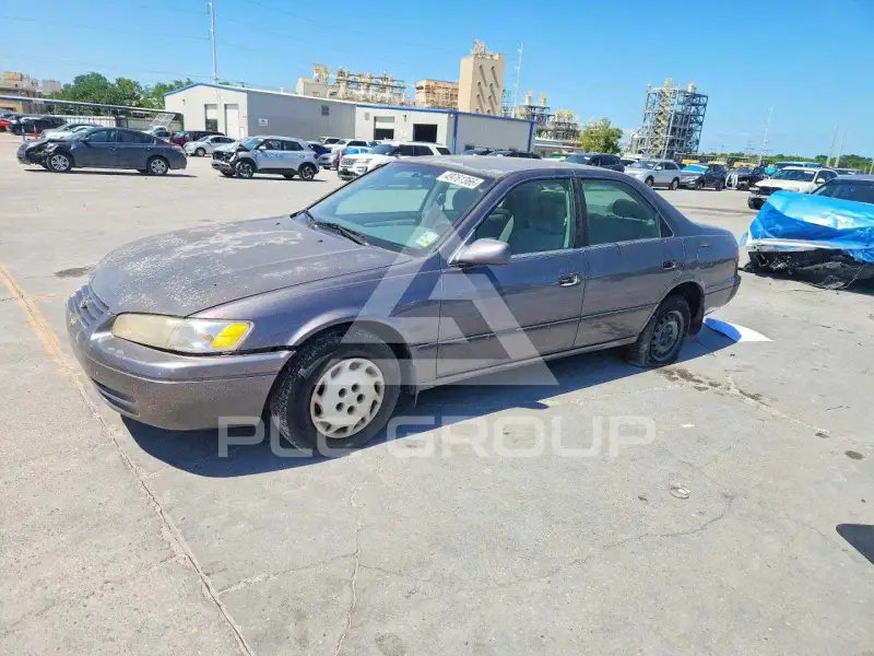1998 Toyota CAMRY фото