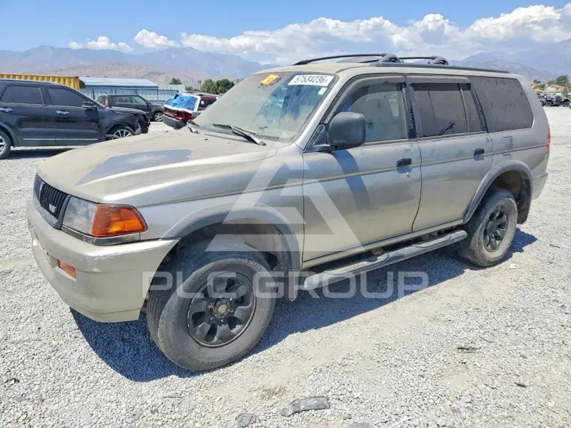 1999 Mitsubishi MONTERO photo