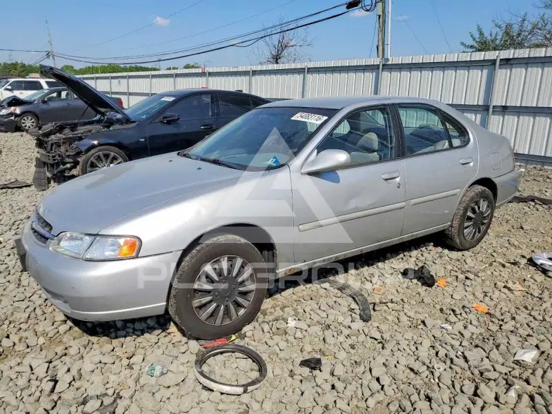 1999 Nissan ALTIMA photo