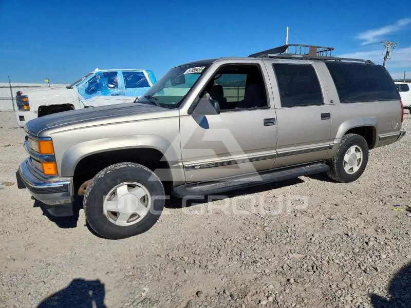 1999 Chevrolet Suburan фото