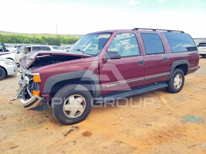 1999 Chevrolet Suburan photo
