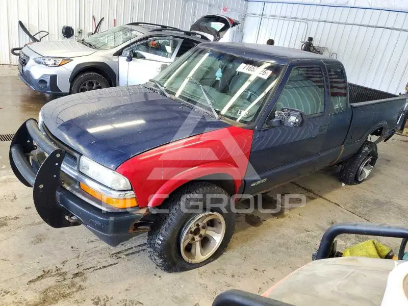 1999 Chevrolet S10 фото