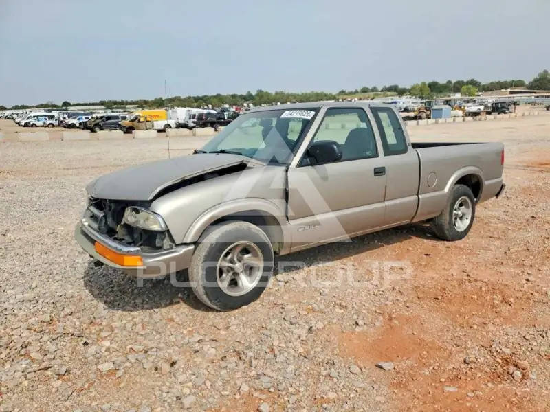 1999 Chevrolet S10 фото