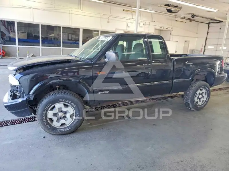 1999 Chevrolet S10 фото
