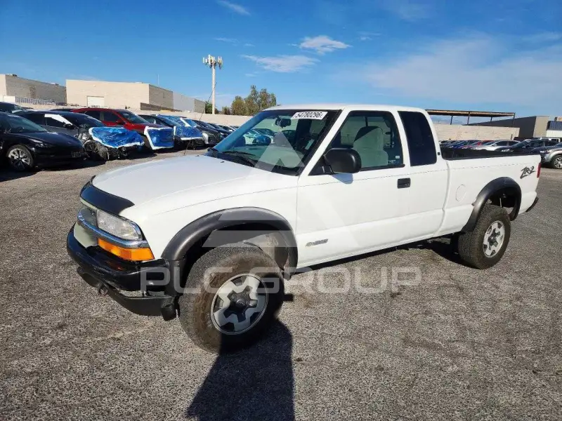 1999 Chevrolet S10 фото