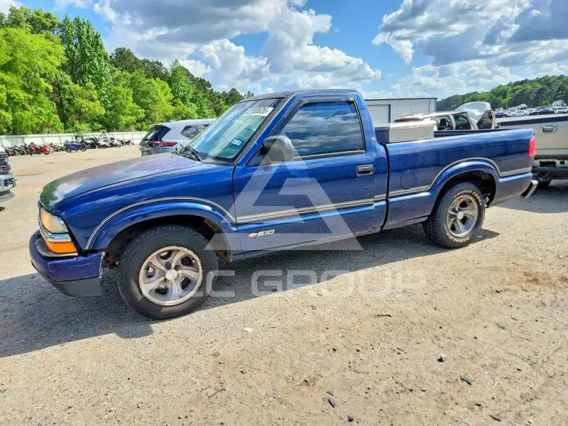 1999 Chevrolet S10 фото