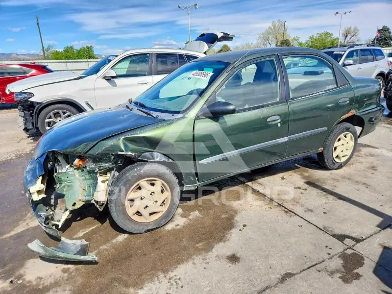 1999 Chevrolet Metro фото