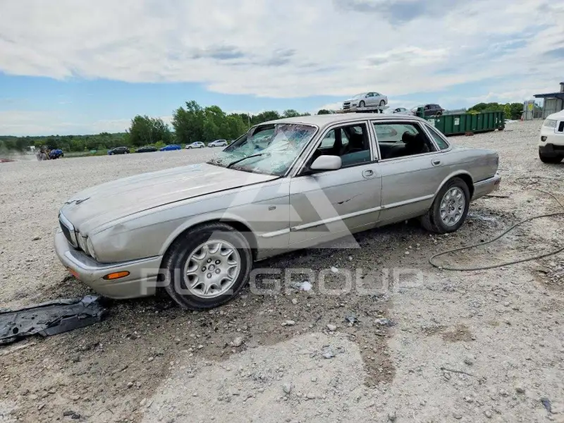 1999 Jaguar XJ фото