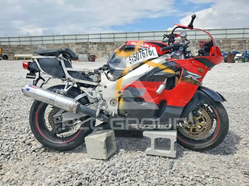 1999 Suzuki GSX-R750 фото