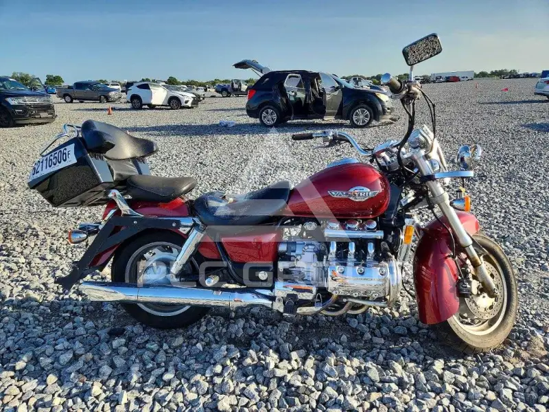 1999 Honda GL фото