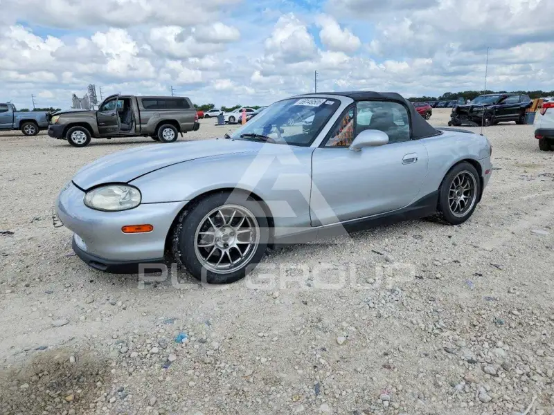 1999 Mazda MX-5 фото