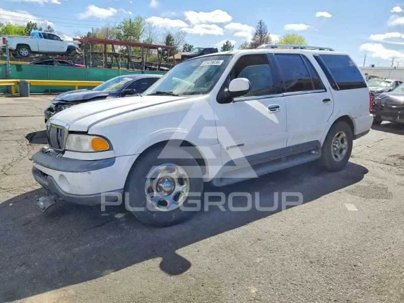 1999 Lincoln NAVIGATOR photo