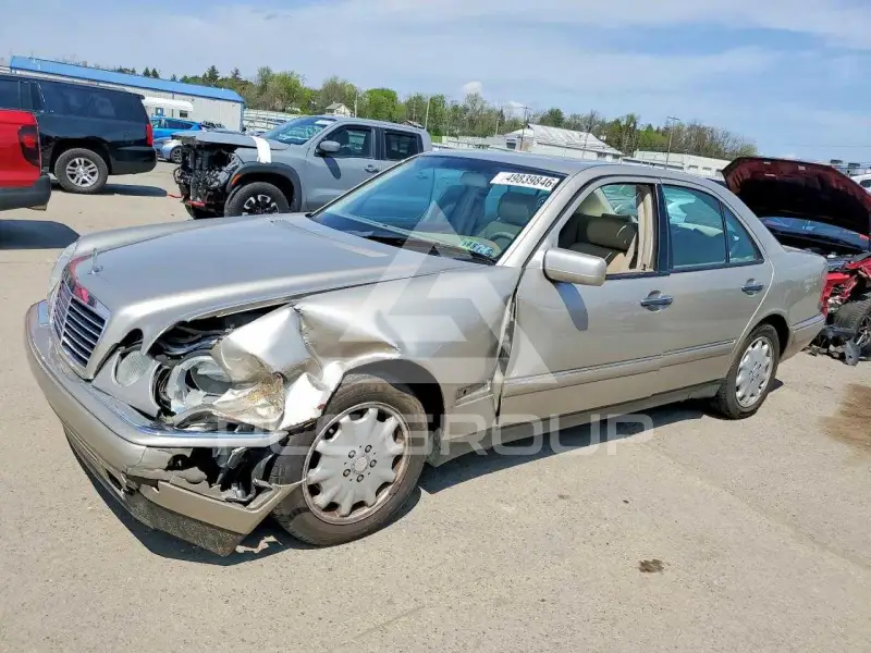 1999 Mercedes Benz E-Class photo