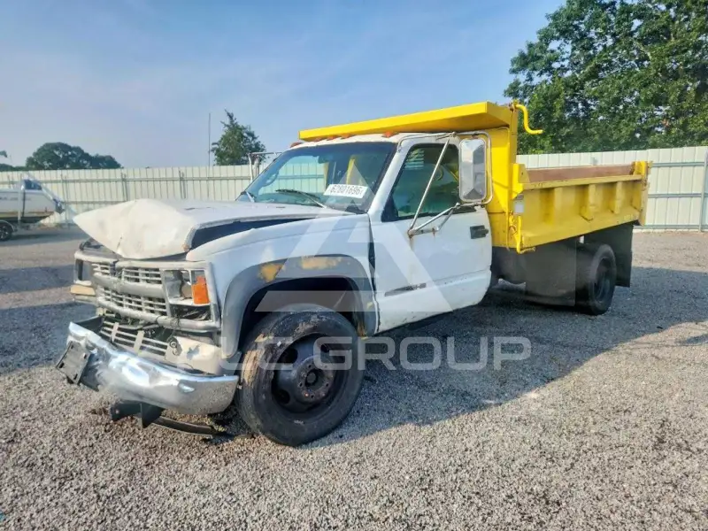 1999 GMC Sierra photo