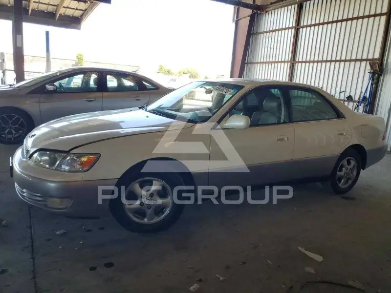 1999 Lexus ES300 фото