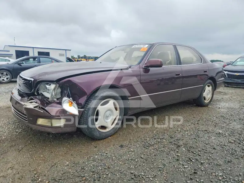 1999 Lexus LS400 photo