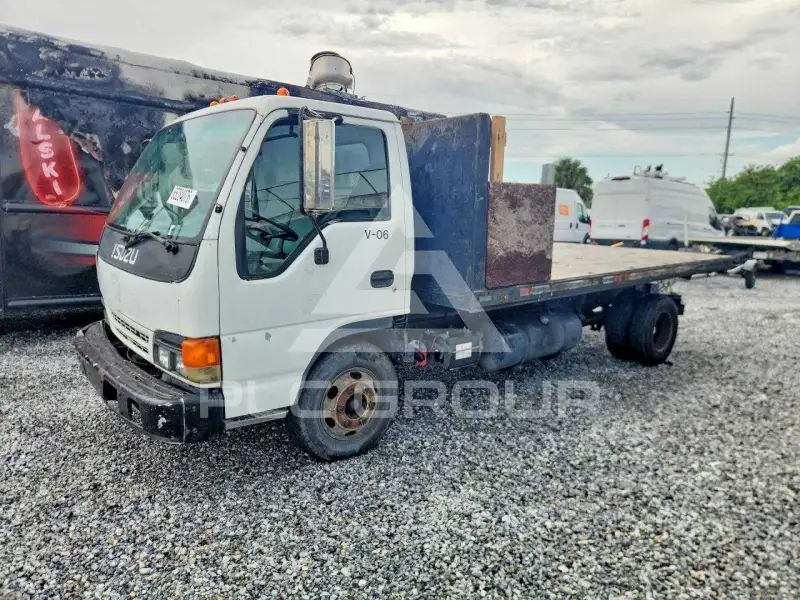 1999 Isuzu NPR фото