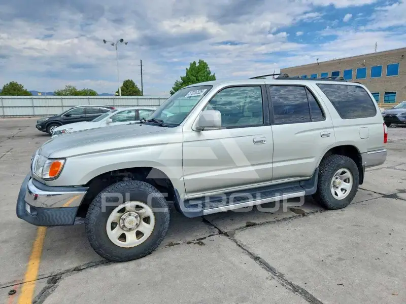 1999 Toyota 4 RUNNER photo