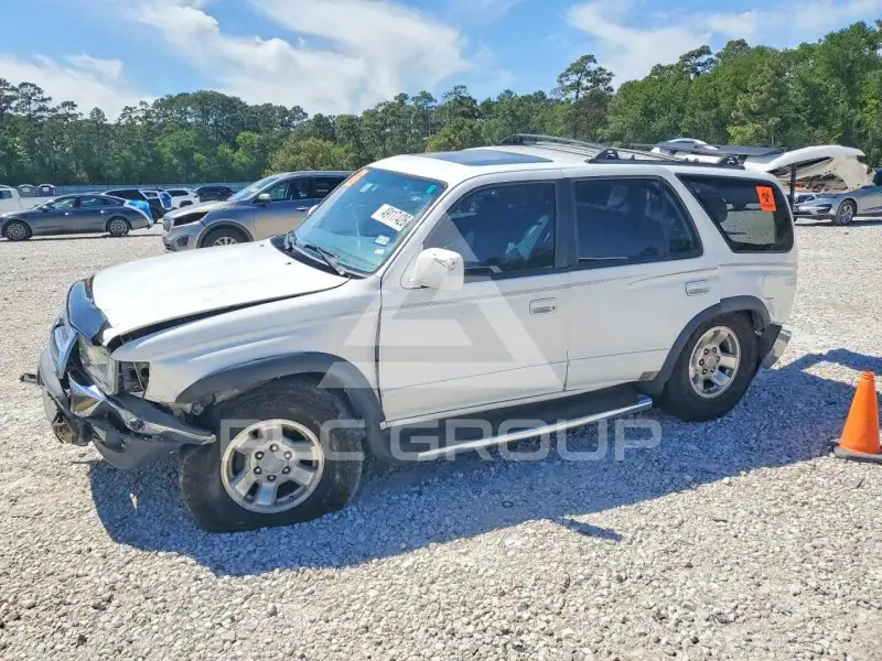 1999 Toyota 4 RUNNER photo