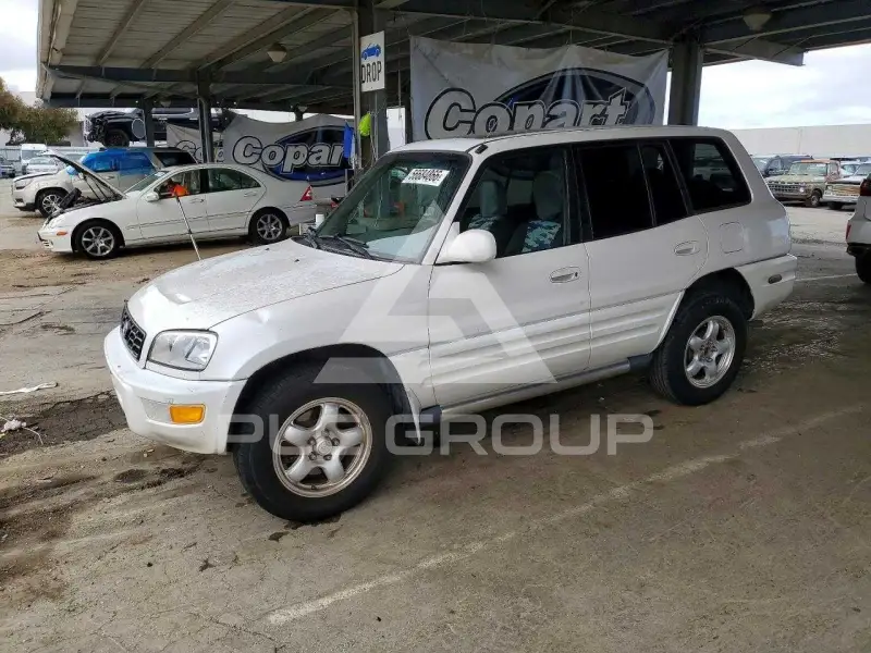 1999 Toyota RAV4 фото